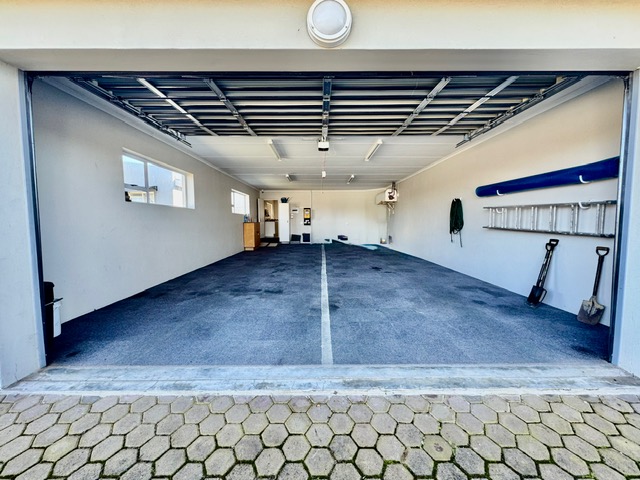 3 Bedroom Property for Sale in Stilbaai Wes Western Cape